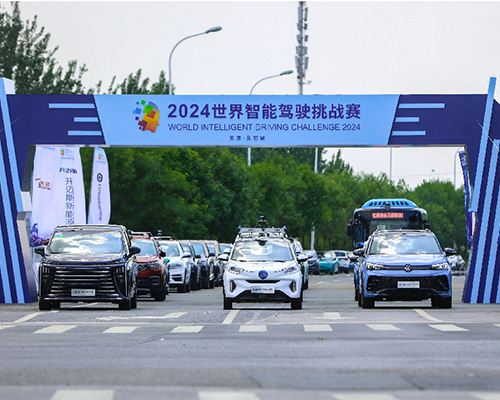 充電科技邁啟，滿電賦能智駕